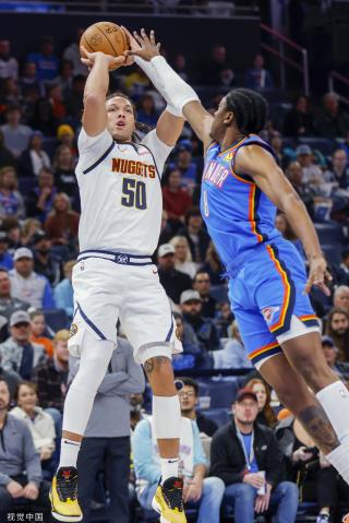 挥更加自然 挥更加自然