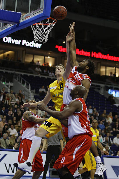 场上占据优 场上占据优