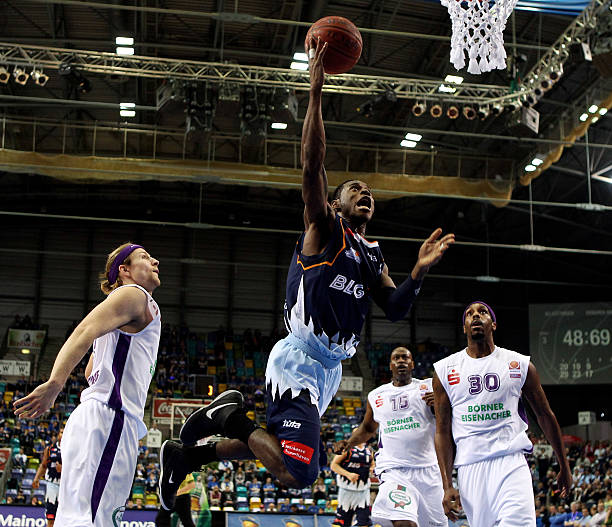 莫兰特缺阵 莫兰特缺阵