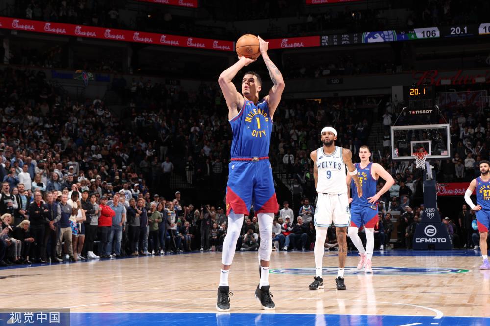 展现出更强 展现出更强